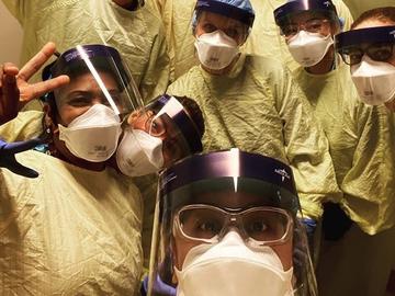 Torres Groves with her ICU colleagues at the Peter Lougheed Centre in Calgary.